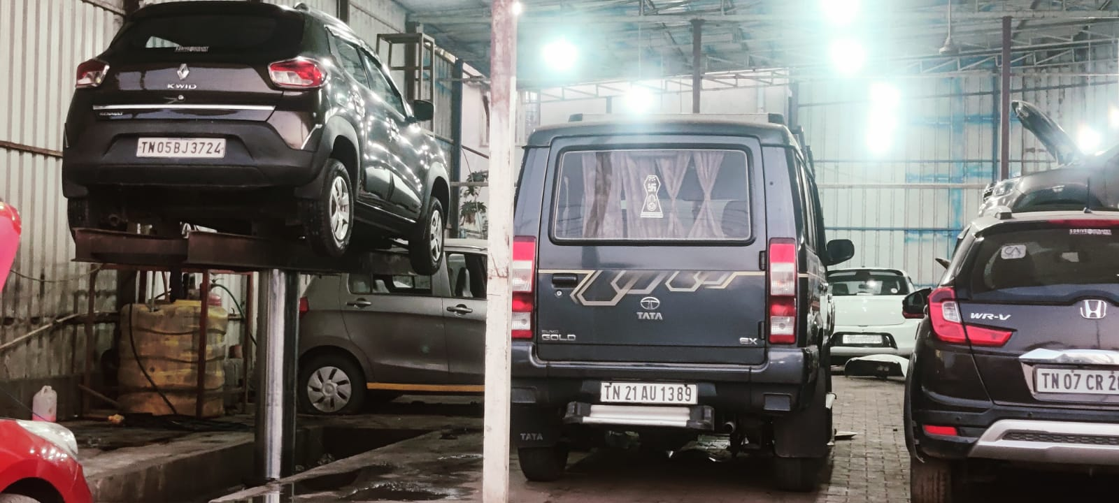 Expert multibrand car service at S Drive